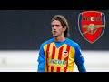 Yarek Gasiorowski-Vakencia Badass Defender On Arsenal Radar