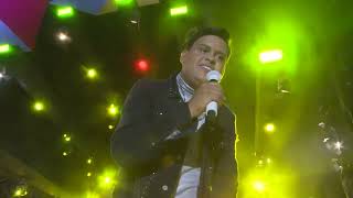 Ela E Ela Lyrics English Translation