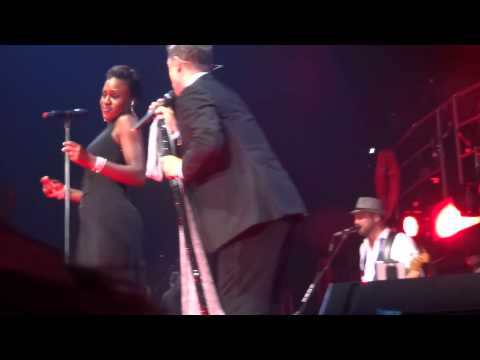 Robbie Williams - Cigarettes & Alcohol / Proud Mary (live)