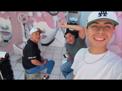 Buscando vestidos para el magno evento ✨👗