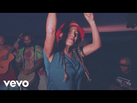 Ann Hoku Lyn - Love Rebel