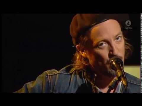 Wille Crafoord - Helt Ny Gammal Vän (Live Nyhetsmorgon 2011)