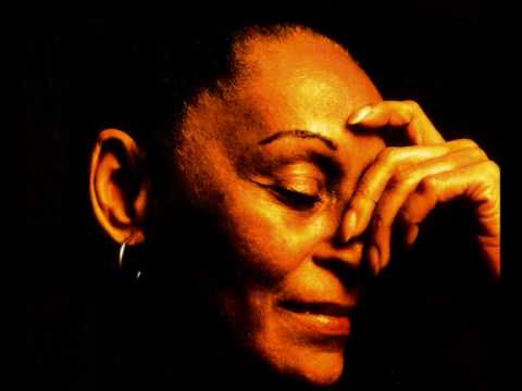 download lagu mp3 mp4 Si Llego A Besarte Omara Portuondo, download lagu Si Llego A Besarte Omara Portuondo gratis, unduh video klip Si Llego A Besarte Omara Portuondo