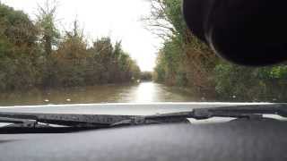 preview picture of video 'Flooding near Burghfield'