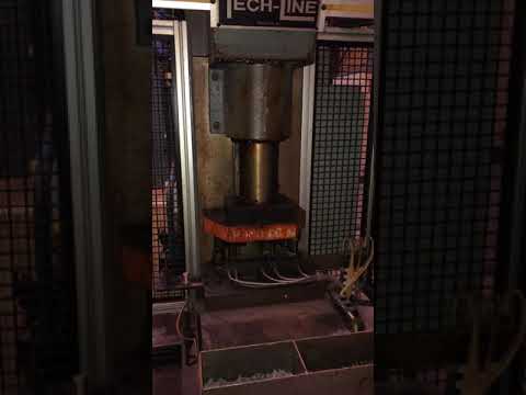 TECH-LINE PRO STAKE SPBU-3033-98 Hydraulic Press | UPM, LLC (1)