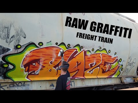 GRAFFITI ● Freight TRAIN *RAW cuts*