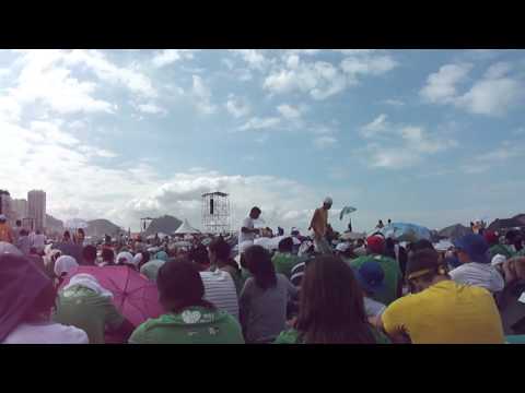 Silêncio absoluto de 3,5 milhões de pessoas