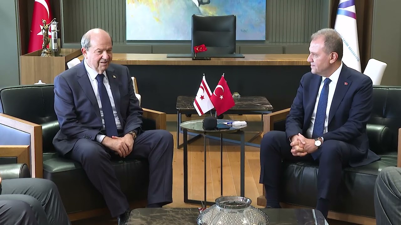 KKTC’NİN 5  CUMHURBAŞKANI TATAR’DAN BAŞKAN SEÇER’E ZİYARET