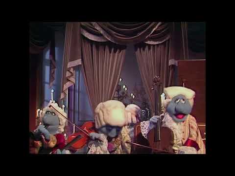 The Muppet Show - 513: Tony Randall - “Minuet in A Major” (1980)