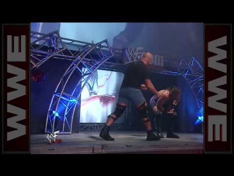 Kurt Angle vs. Rob Van Dam: Hardcore Championship Match - Raw, Sept. 10, 2001