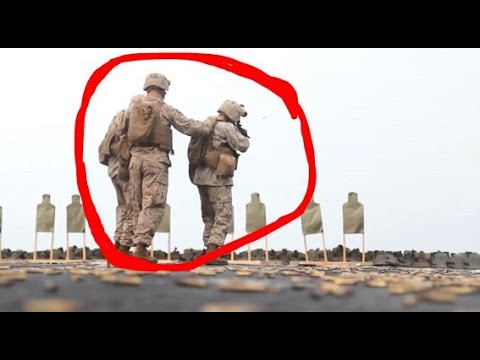 2.000 fuzileiros navais, a 26ª Unidade Expedicionária de Fuzileiros Navais, estão se mudando para Israel em um navio de assalto anfíbio... imagens de seu treinamento anterior, resistência a spray, prática de tiro ao alvo, etc.