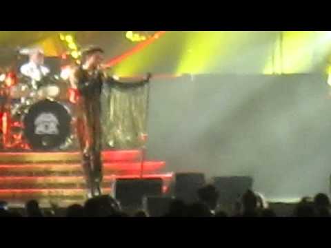 Queen and Adam Lambert - Killer Queen & Somebody to Love (Winnipeg, MB - 06/21/14)