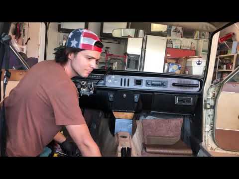 Dashboard & Interior Removal on a Volvo 140, 164 Rescue Ep 19