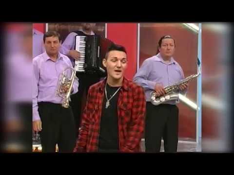 David Vujaković - Stjuardesa