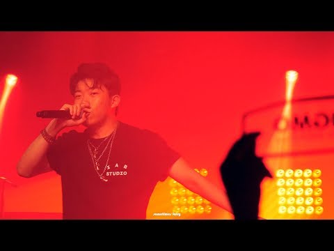 [4K 60P] 180713 창모 (CHANGMO) - 뭘 알어(사장님들 소환을 위해 일부러 틀리는 창모 클라스) by 때.요