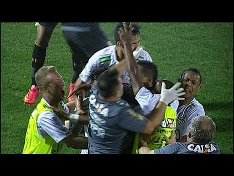 Golaço de Marcão, Chapecoense 2 x 2 Figueirense 09/08/2015, Brasileiro Série A 2015