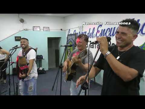 Brian Ayala con su Tropa Chamamecera  Cumbiera (ROMERITO FILMACIONES)