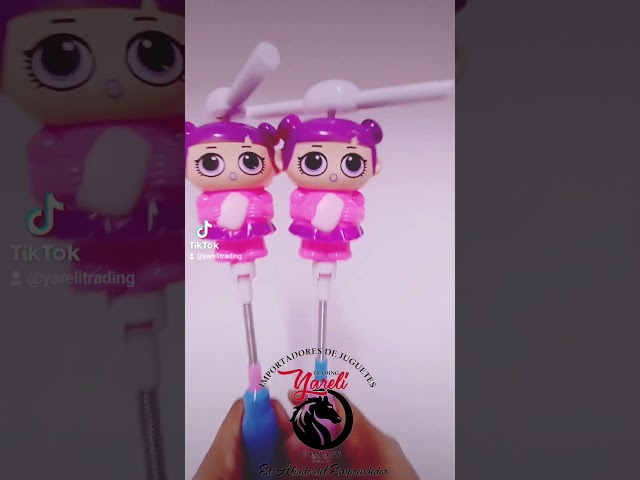 Vídeo relacionado con Weewooday 3 Varitas de Mago Iluminada Juguete Mágico de Luz y Sonido, Juguetes de Varita Luminosa de Hadas Accesorio de Disfraz Fiesta Cosplay Halloween Mascarada (Rosa, Morado, Azul)