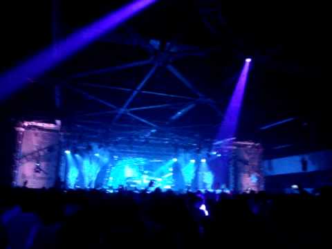 Calvin Harris & Rihanna - We Found Love (Thomas Gold Edit) (Thomas Gold @ White Wonderland 1/1/12)