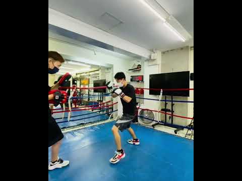 【ジャブの極意】世界を制す！前足は「斜め前」に、パンチは「触る」感覚で打て#boxing #格闘技 #ジャブ #shorts
