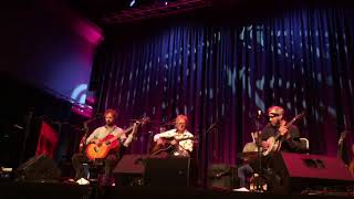 Delillos - Sveve over byen. Akustisk