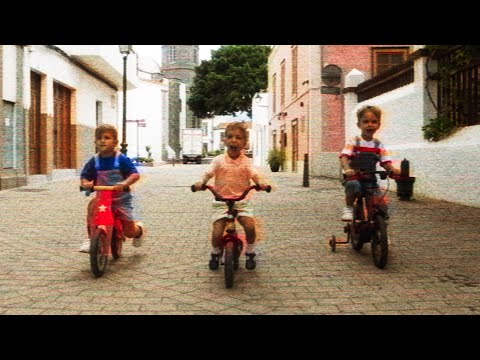 Blas Cantó - Animal distinto (Videoclip Oficial)