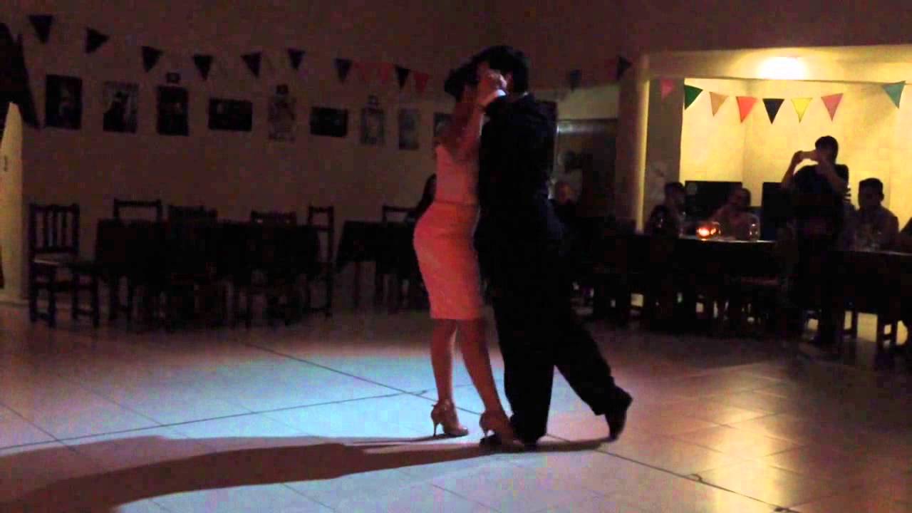 Carla Torres y Ariel Taritolay en la Traicionera Milonga!