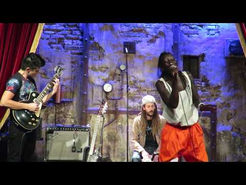 Jaqee Moonshine This is Monday Comedy Club Paris 16 octobre 2017