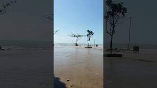 preview picture of video 'Dasyat Ombak Pantai Utara'