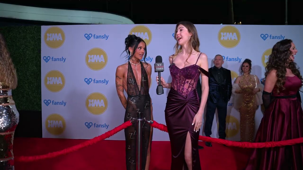 Ellie James interviews Ms. Reid at XMAAwardsLA on the red carpet