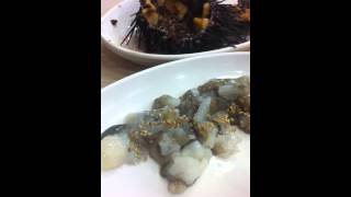 preview picture of video 'Live Octopus at Noryangin Fish Market, Seoul Korea'