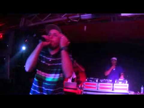 Show Look e 3 Um Só em Uberaba-Só Quero Minha Cota