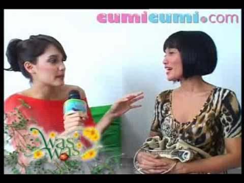 Cinta Laura - "Everyday Is Mother Day" - CumiCumi.com