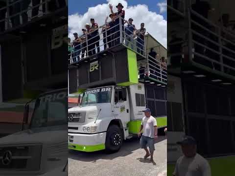 Mercedes-Benz L 1318 Trios BR F.4000 Trio Luciano Som Cavalgada São José do Sabugi-PB 