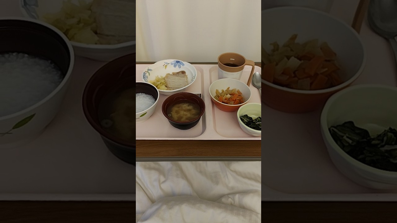 全粥と豚肉ロースソテーで夕食 #献立 #療法食 #病院食