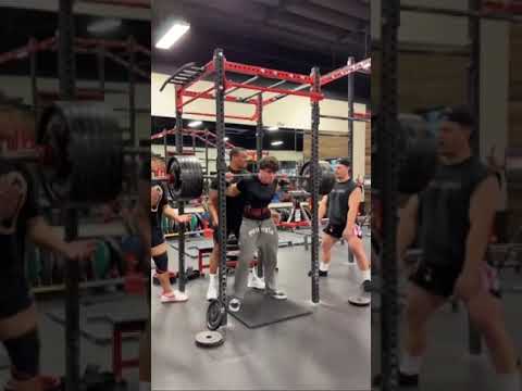 Lexx Little hitting a 600 LBS Squat PR. 3x his body weight… 😳