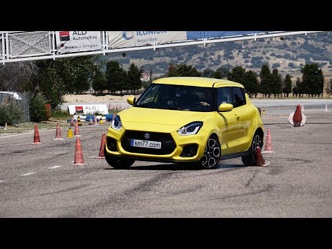 Suzuki Swift Sport 2018 – Maniobra de esquiva (moose test) y eslalon | km77.com