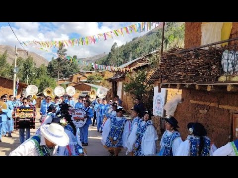 Pasacalle al ritmo de la Banda Orquesta La Arrolladora Brass Perú 