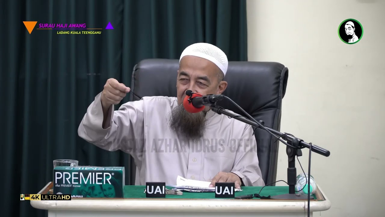Nampak Orang Sedang Solat Terbuka Aurat - Ustaz Azhar Idrus