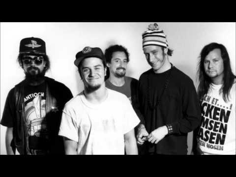 Giant Beastcast Ep. 50 - Vinny's Faith No More Story