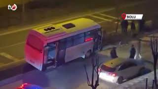 Kontrolden Çıkan Halk Otobüsü Refüje Çıktı, Ağaca Çarparak Durabildi