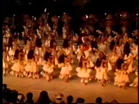 "Heikura Nui" best costume at Heiva I Tahiti 1998