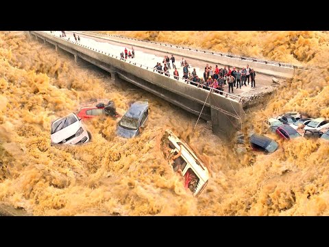 Catastrophe in Brazil, The streets became like seas.They sink under the force of the waters #brazil