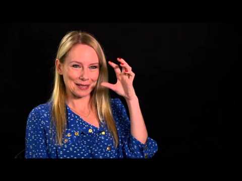 Bridge of Spies: Amy Ryan Behind the Scenes Movie Interview | ScreenSlam