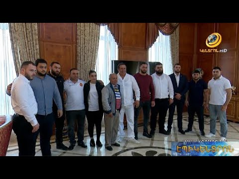 Գագիկ Ծառուկյանն ընդունել է Հայաստանի ծանրամարտի հավաքականին