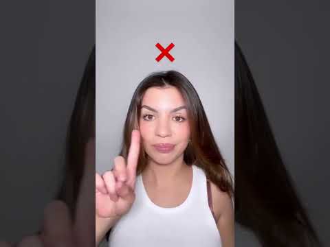 Stop parting your hair like this #hair #hairtips #hairstylehacks