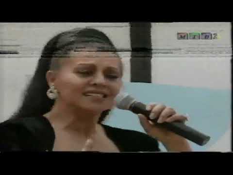 Usnija Redzepova Daj Boze