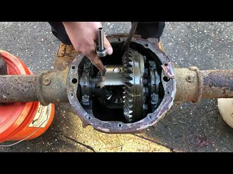 Removing spider gears from an open differential