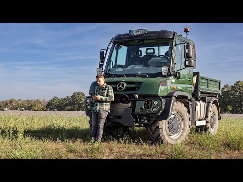 Der Unimog glänzt bei Familie Großhans in der Agrarlogistik. | Mercedes-Benz Trucks