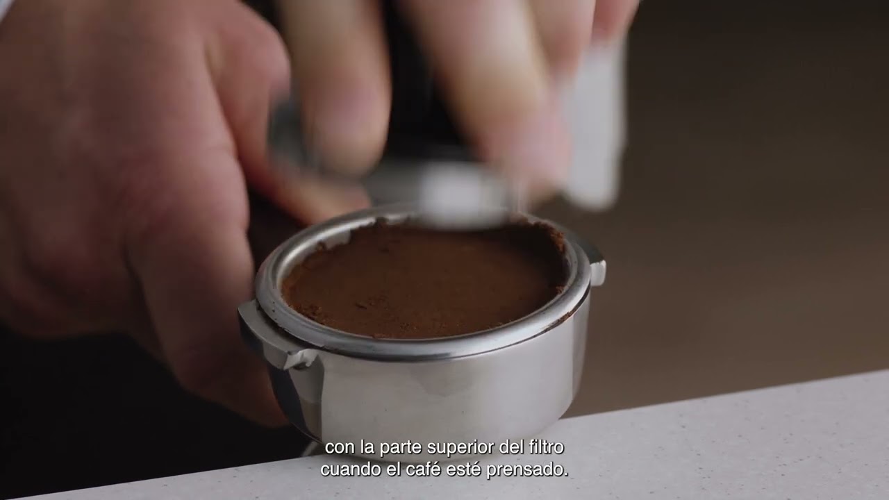 Tutorial de guía de café de Breville - Cómo apisonar y ajustar la dosis